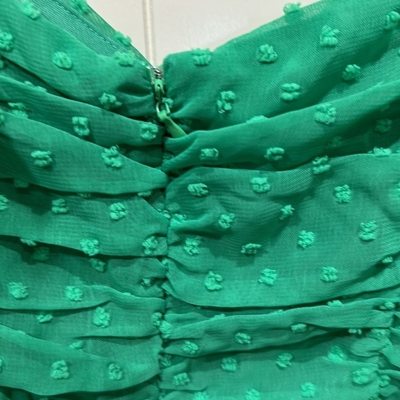 NWT Andre by Unit green rushed dress. Gorgeous! Size Large. Pit 19.5” length 34” - Picture 7 of 7